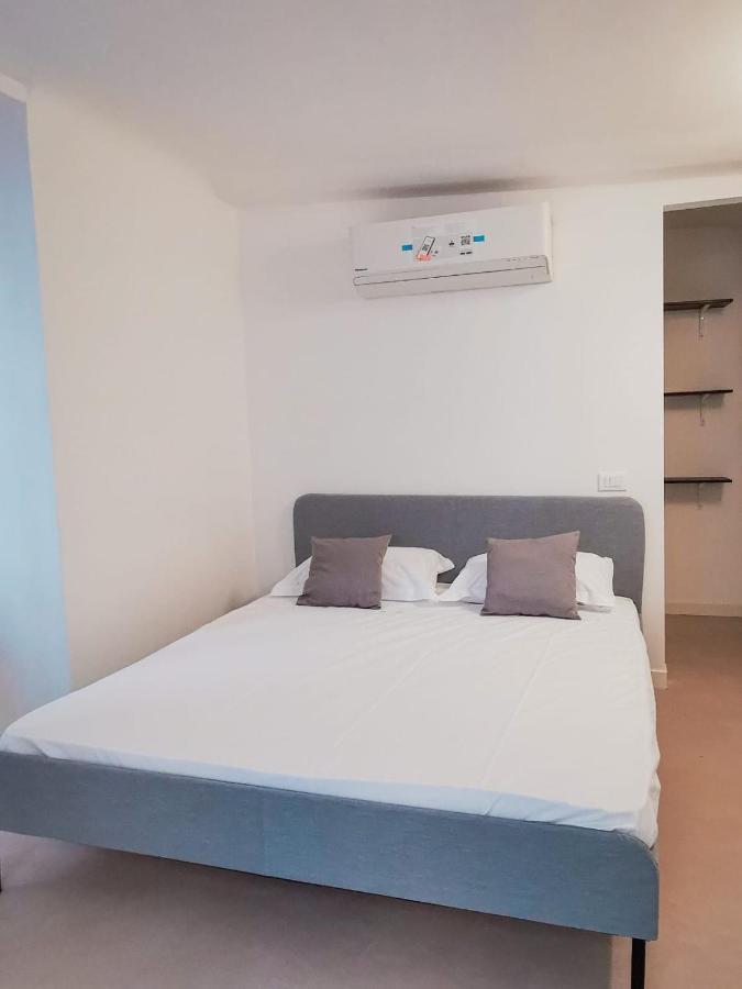 De Ville Guest House Genova Esterno foto